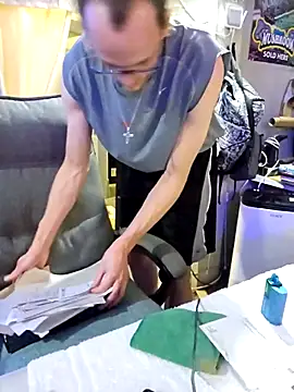 wranglerwayne online show from April 12, 2026, 6:07 am