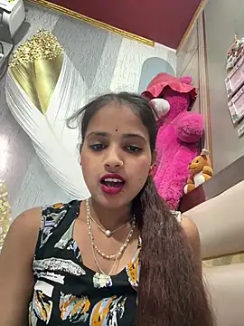 samayra1144 online show from April 5, 2026, 9:17 am