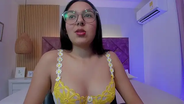 Miss Lexy  online show from March 18, 2026, 7:28 pm