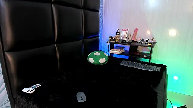 bad boy cum  online show from March 25, 2026, 11:11 pm