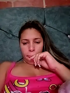 Snapshot of kiki_milu chatting on March 14, 2026, 6:08 am kiki milu online show from March 14, 2026, 6:08 am