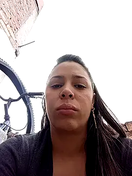 Snapshot of kiki_milu chatting on April 7, 2026, 3:01 pm kiki milu online show from April 7, 2026, 3:01 pm