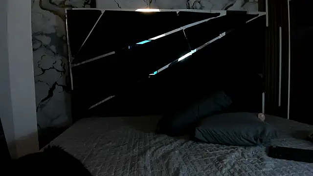 Couple In Heat online show from April 13, 2026, 7:52 pm