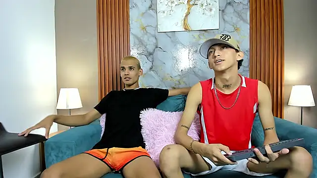 Snapshot of BOYS_PLAY chatting on February 17, 2026, 8:04 pm BOYS PLAY online show from February 17, 2026, 8:04 pm