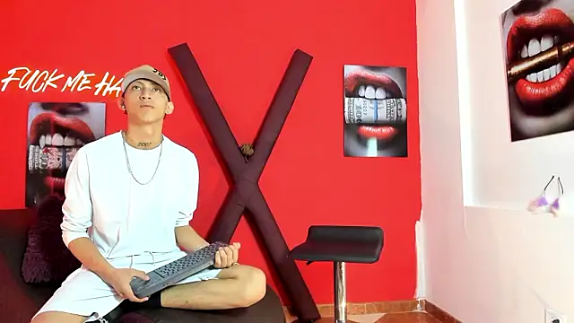 Snapshot of BOYS_PLAY chatting on February 26, 2026, 1:21 pm BOYS PLAY online show from February 26, 2026, 1:21 pm