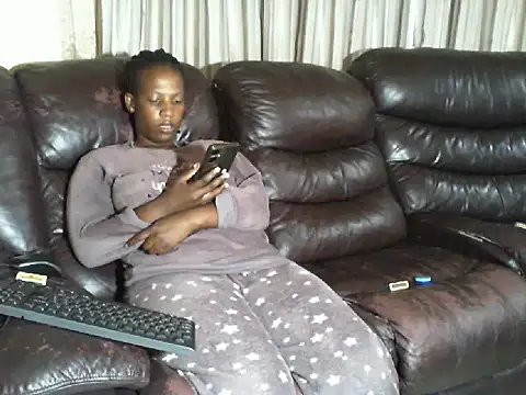 Sky-Diamond online show from April 3, 2026, 5:49 am