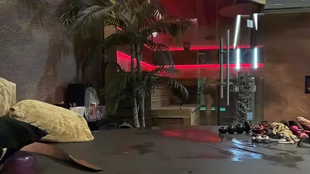 CustomKinkyCouple online show from April 8, 2026, 3:34 pm