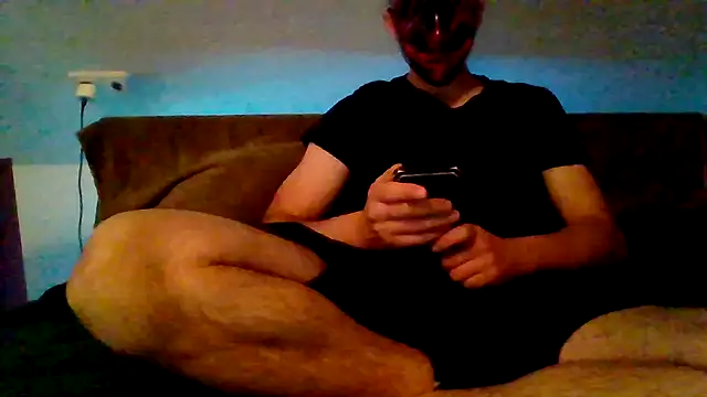 Snapshot of Blackklu chatting on May 13, 2026, 10:27 pm Blackklu online show from May 13, 2026, 10:27 pm