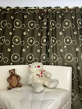 soffii-estrella online show from March 27, 2026, 8:26 am