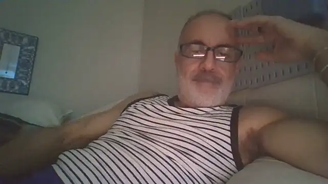 Snapshot of Nightstikk8 chatting on February 17, 2026, 4:53 am Nightstikk8 online show from February 17, 2026, 4:53 am