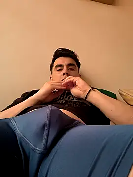 Snapshot of PornOliver247 chatting on February 16, 2026, 6:48 pm PornOliver247 online show from February 16, 2026, 6:48 pm