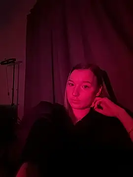 Snapshot of EmmaTurners chatting on February 23, 2026, 6:16 pm EmmaTurners online show from February 23, 2026, 6:16 pm