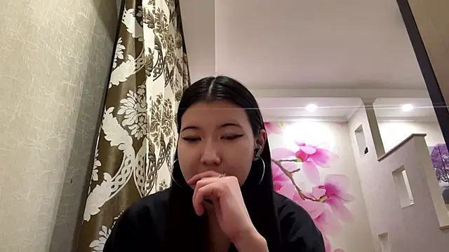 Snapshot of MaeRaads chatting on February 20, 2026, 6:52 pm MaeRaads online show from February 20, 2026, 6:52 pm