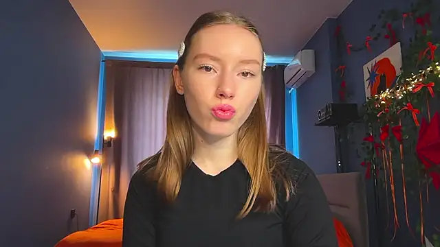 Anna Kare online show from March 25, 2026, 7:25 am