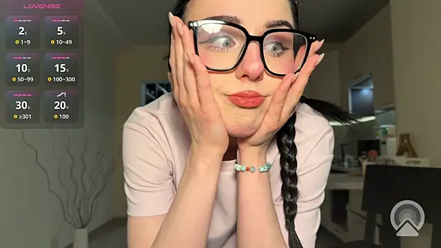 Snapshot of alicelanei chatting on March 26, 2026, 8:03 pm alicelanei online show from March 26, 2026, 8:03 pm