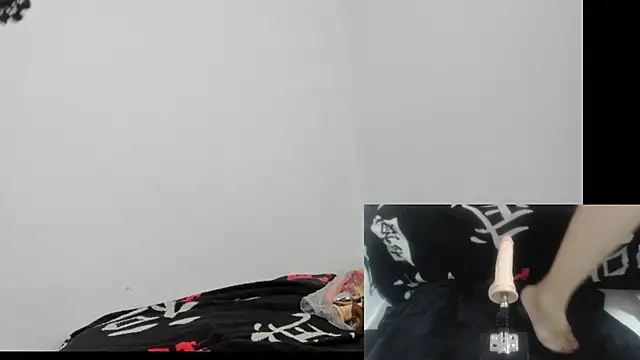 KaterinaRossi online show from April 14, 2026, 3:34 am