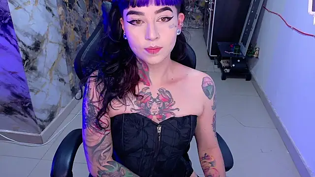 nova kitttyy online show from May 24, 2026, 4:39 am