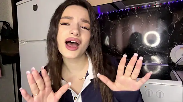 Kosandra k online show from April 10, 2026, 10:42 am