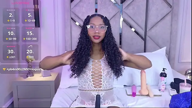 Snapshot of Chloe-Rose- chatting on April 10, 2026, 4:17 am Chloe-Rose- online show from April 10, 2026, 4:17 am