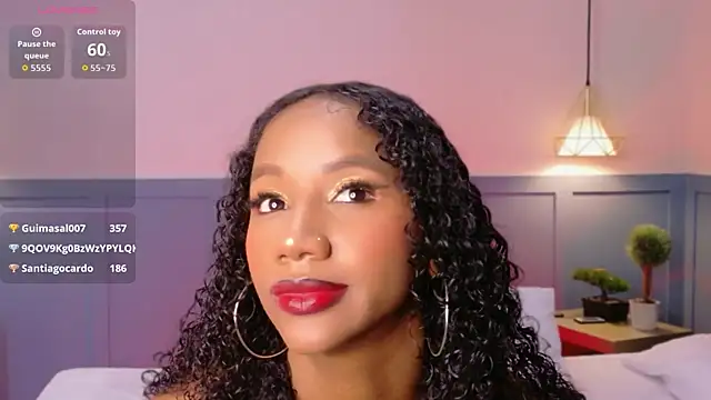 Snapshot of Chloe-Rose- chatting on May 14, 2026, 4:30 am Chloe-Rose- online show from May 14, 2026, 4:30 am