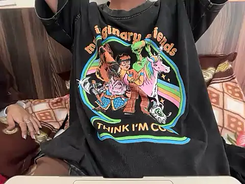 Snapshot of Robyne_xx chatting on February 19, 2026, 5:58 am Robyne xx online show from February 19, 2026, 5:58 am