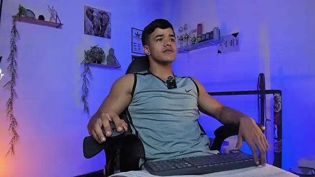 Rob zaens33 online show from March 9, 2026, 2:21 pm