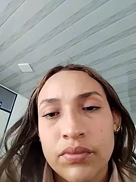 Noxiepetite online show from February 17, 2026, 7:42 pm