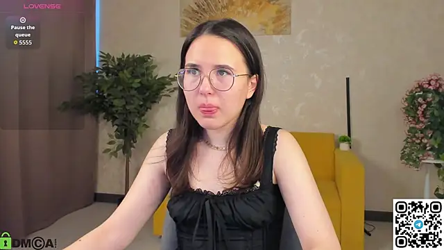 Snapshot of leylamirage chatting on March 30, 2026, 1:01 pm leylamirage online show from March 30, 2026, 1:01 pm