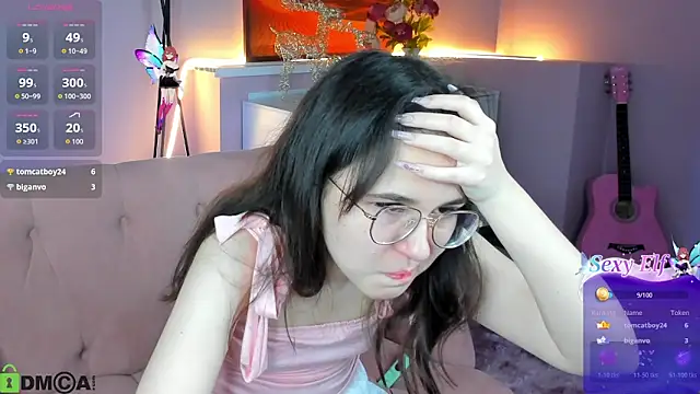 Snapshot of leylamirage chatting on April 2, 2026, 1:31 pm leylamirage online show from April 2, 2026, 1:31 pm