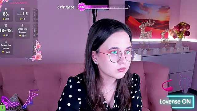 leylamirage online show from May 17, 2026, 8:16 pm