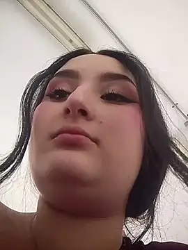 Snapshot of zoe_moon__ chatting on May 2, 2026, 5:40 pm zoe moon online show from May 2, 2026, 5:40 pm