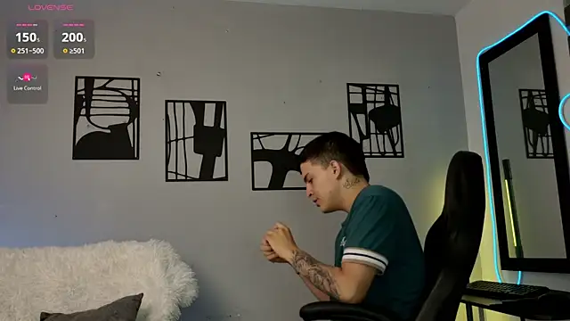 nico pelusa online show from April 10, 2026, 10:31 am