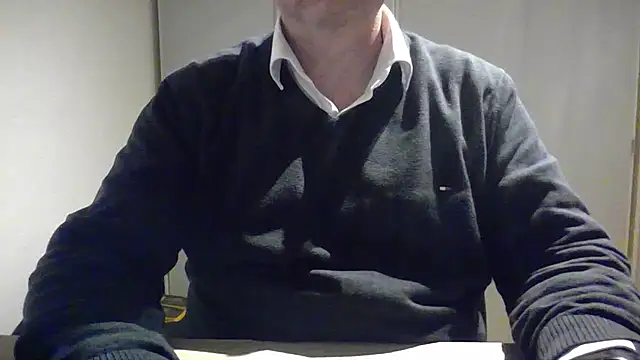 Snapshot of ViveLaFrance2026 chatting on March 14, 2026, 7:08 pm ViveLaFrance2026 online show from March 14, 2026, 7:08 pm