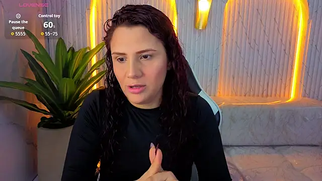 Natasha  tp online show from May 27, 2026, 12:57 pm
