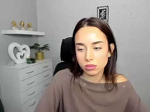 AdeleSolo online show from February 19, 2026, 1:29 pm