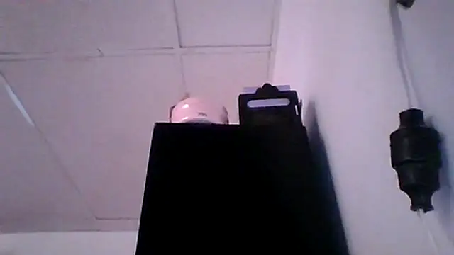 pocahontas hotty online show from April 1, 2026, 6:05 pm