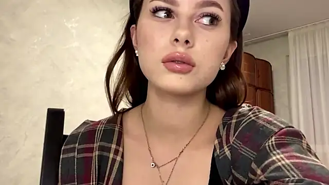 StephaniCute online show from March 31, 2026, 3:23 pm