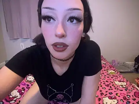 strwbrrymilk online show from February 23, 2026, 3:59 am