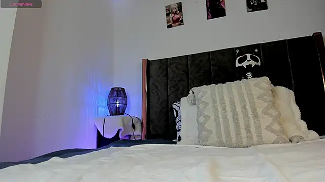 Helldy 666 online show from June 4, 2026, 12:38 am