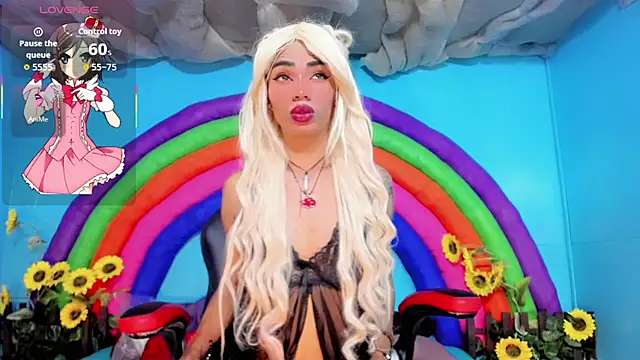 Snapshot of suzume_Mendez chatting on April 18, 2026, 11:25 am suzume Mendez online show from April 18, 2026, 11:25 am