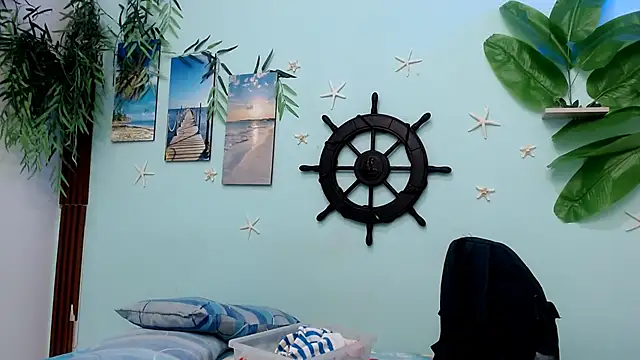 Snapshot of skinnysexy18 chatting on March 5, 2026, 2:07 am skinnysexy18 online show from March 5, 2026, 2:07 am