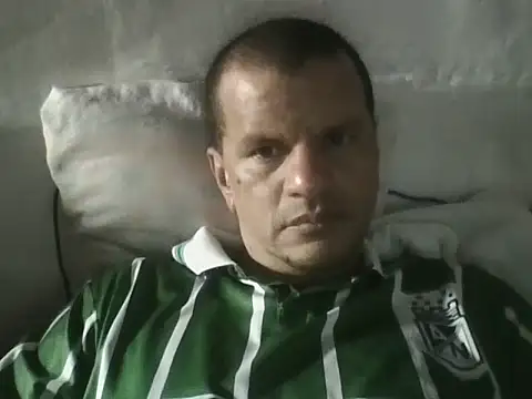 Snapshot of Roque-74 chatting on February 18, 2026, 5:42 pm Roque-74 online show from February 18, 2026, 5:42 pm