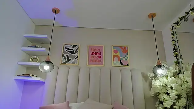 Snapshot of Mia_Bailey_ chatting on April 7, 2026, 3:07 am Mia Bailey online show from April 7, 2026, 3:07 am