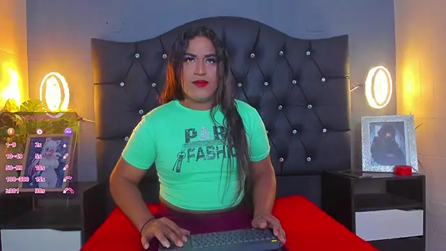 Valentina-Nova- online show from April 14, 2026, 4:18 am