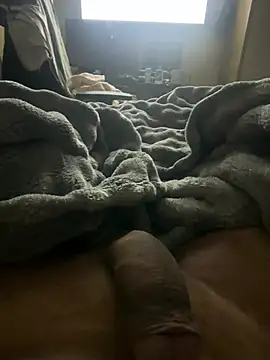 kakarot241515 online show from April 3, 2026, 5:27 am