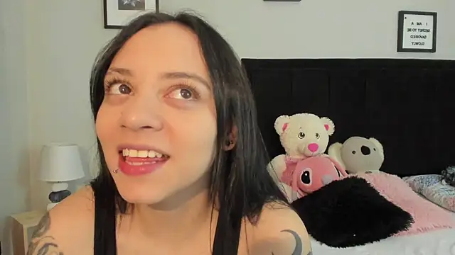 Snapshot of sabbrand0111 chatting on April 9, 2026, 8:25 pm sabbrand0111 online show from April 9, 2026, 8:25 pm