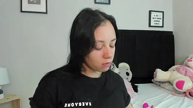 Snapshot of sabbrand0111 chatting on April 12, 2026, 12:15 am sabbrand0111 online show from April 12, 2026, 12:15 am