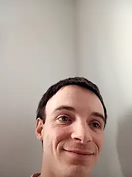 thom7246 online show from March 31, 2026, 9:21 am