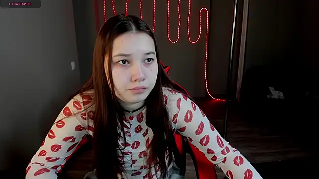 Snapshot of KatrineEvvans chatting on February 25, 2026, 6:34 am KatrineEvvans online show from February 25, 2026, 6:34 am