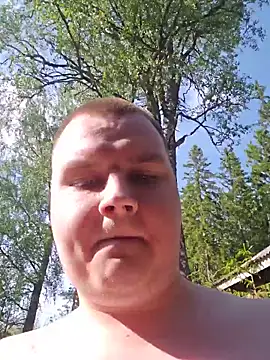 lindbe696 online show from May 31, 2026, 2:46 pm